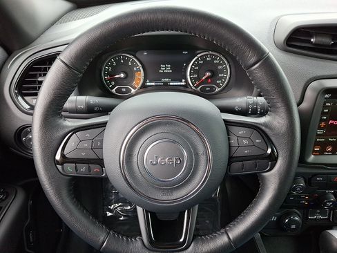 Used 2022 Jeep Renegade Altitude w/ Convenience Group AWD/4WD image 19