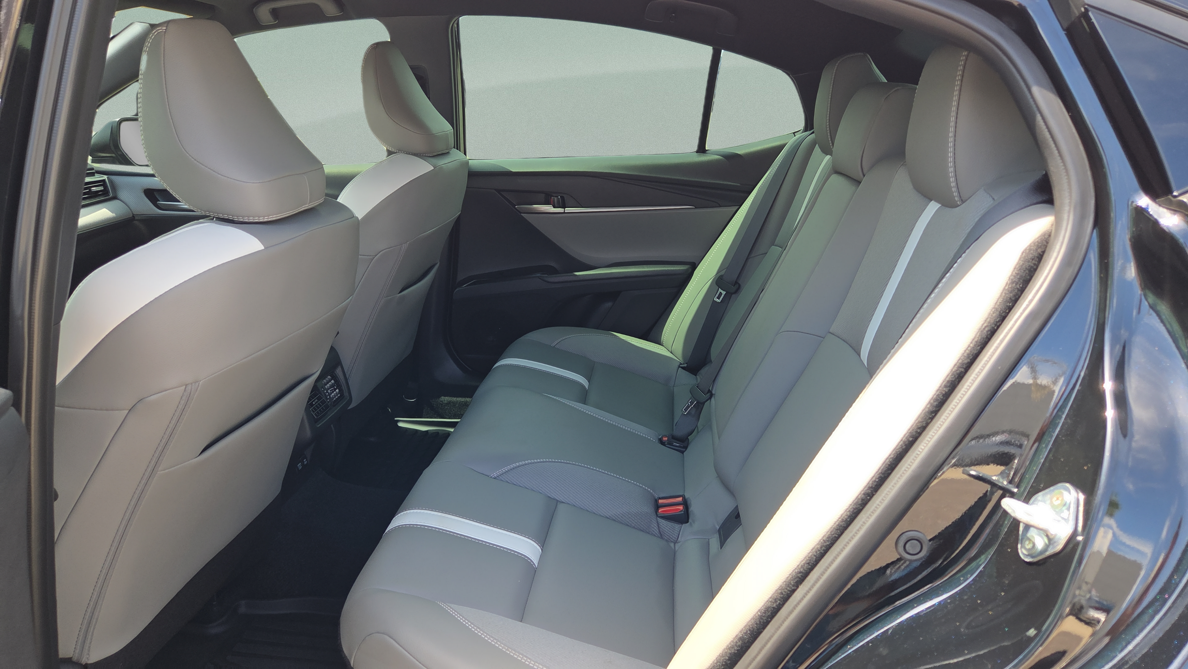 Certified 2026 Toyota Camry SE FWD image 10
