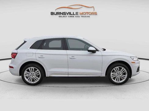Used 2019 Audi Q5 2.0T Premium Plus w/ Premium Plus Package AWD/4WD image 8