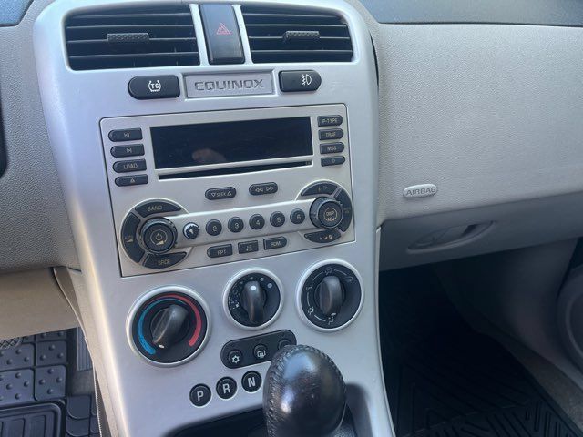 Used 2005 Chevrolet Equinox LT w/ Preferred Equipment Group FWD image 17