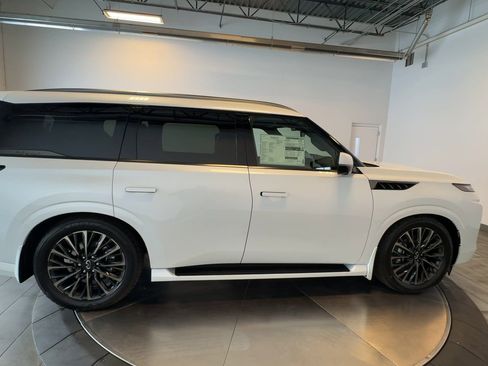 New 2026 INFINITI QX80 Autograph w/ Premium Cargo Package image 8