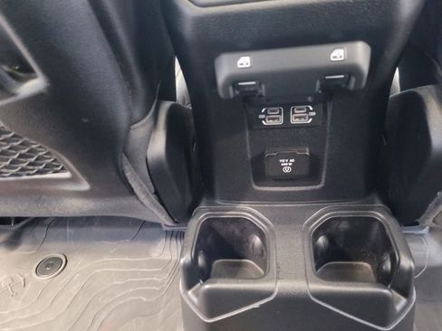 Certified 2023 Jeep Gladiator Mojave w/ Cold Weather Group image 33