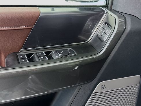 Used 2022 Ford F150 Lariat image 15