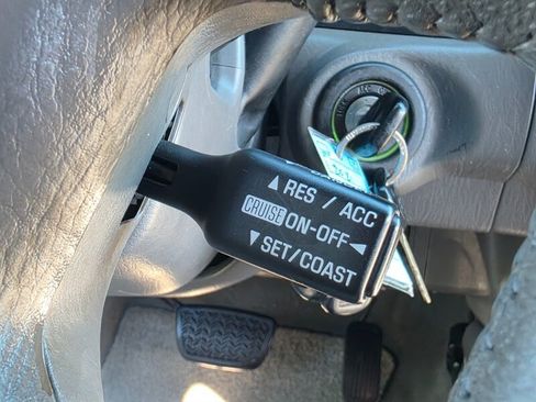 Used 2002 Toyota Sequoia Limited AWD/4WD image 41