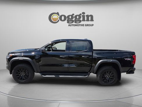 New 2026 Chevrolet Colorado Trail Boss AWD/4WD image 2
