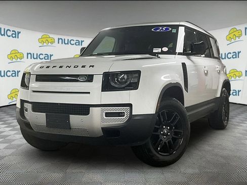 Used 2025 Land Rover Defender 110 S AWD/4WD image 3