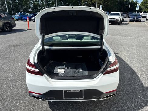 Used 2025 Genesis G70 2.5T RWD image 10