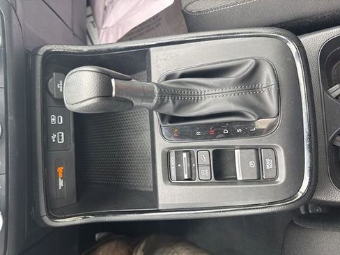 Used 2023 Honda CR-V EX image 14