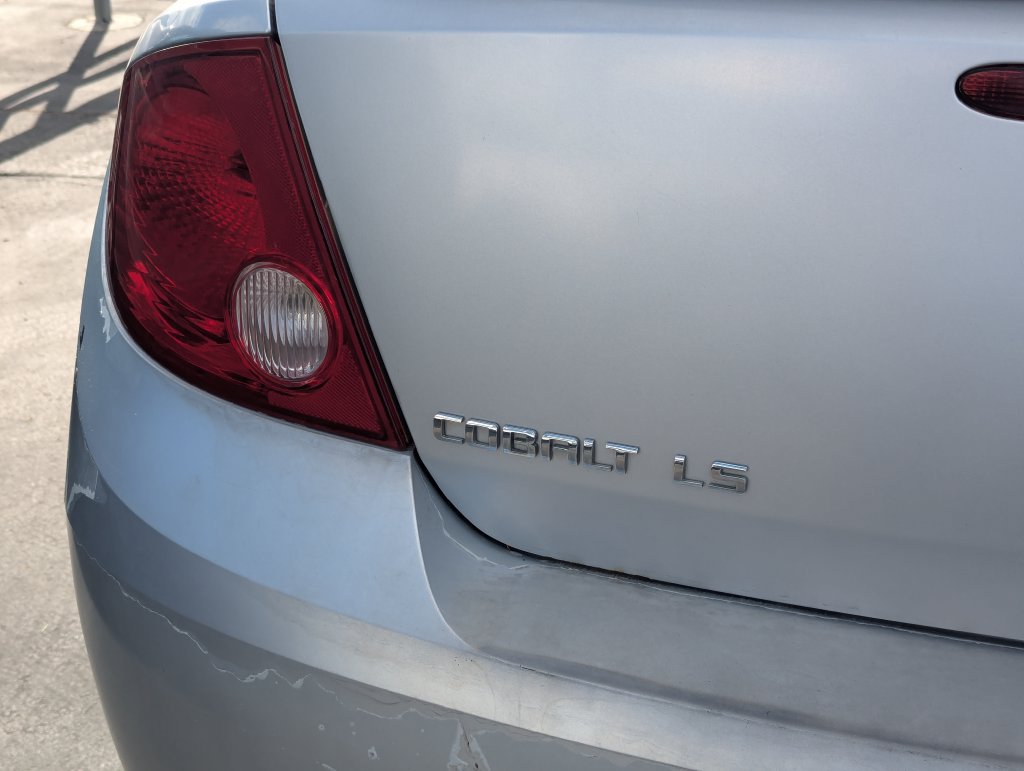 Used 2005 Chevrolet Cobalt LS w/ Preferred Equipment Group FWD image 5