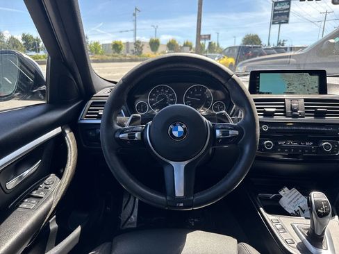 Used 2017 BMW 330i xDrive Wagon AWD/4WD image 22