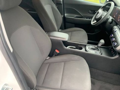 Used 2024 Hyundai Kona SE AWD/4WD image 10