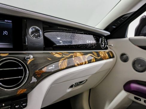 Used 2024 Rolls-Royce Ghost image 26