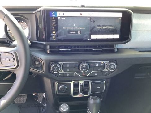 New 2026 Jeep Gladiator Sport AWD/4WD image 17