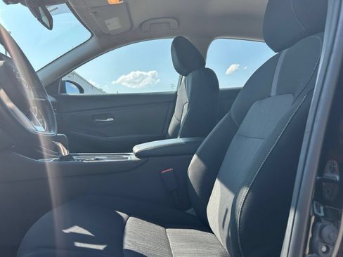 Used 2025 Nissan Sentra SV FWD image 18