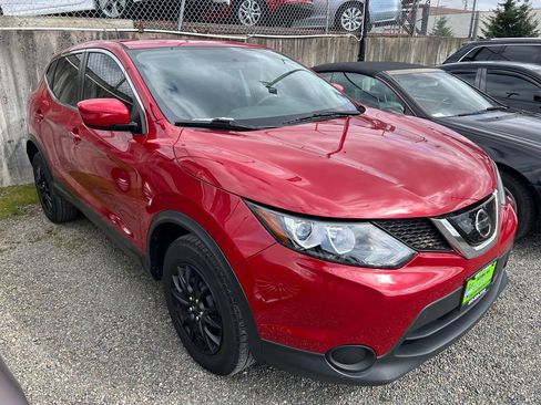 Used 2018 Nissan Rogue Sport S AWD/4WD image 4