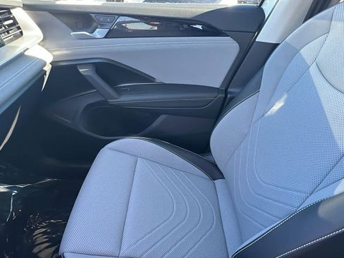 New 2026 Volkswagen Tiguan SE AWD/4WD image 12