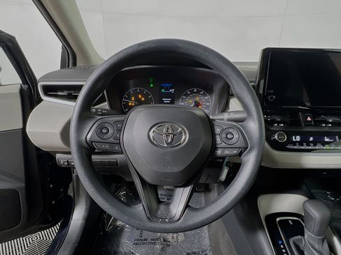 Used 2024 Toyota Corolla LE FWD image 18