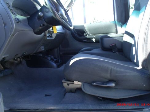 Used 2003 Ford Ranger XLT image 9