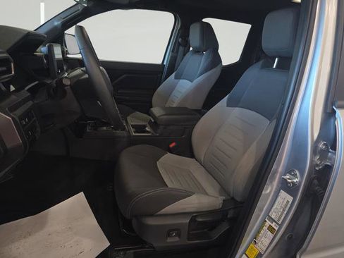 Used 2025 Toyota Tacoma TRD Sport AWD/4WD image 12