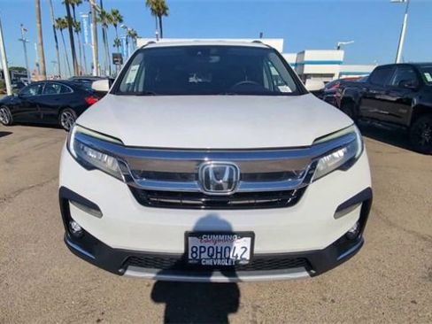 Used 2020 Honda Pilot Touring image 3