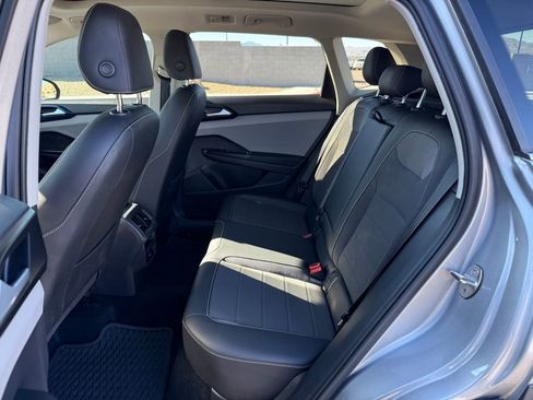 Used 2022 Volkswagen Taos SE image 20
