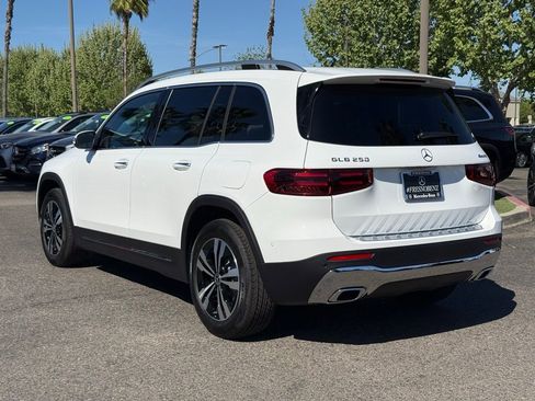 New 2026 Mercedes-Benz GLB 250 4MATIC image 7
