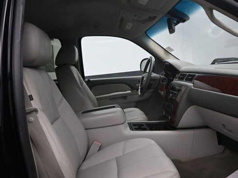 Used 2010 Chevrolet Silverado 1500 LTZ w/ Convenience Package image 9