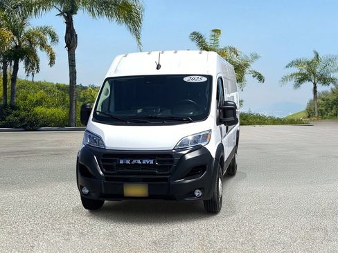 Used 2025 RAM ProMaster 3500 w/ Convenience Group FWD image 7