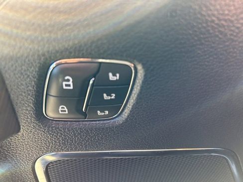 Used 2022 Ford F450 Platinum w/ FX4 Off-Road Package image 29