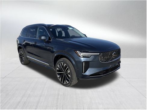 New 2026 Volvo XC90 B5 Ultra image 3