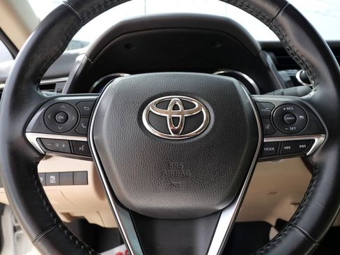 Used 2019 Toyota Camry XLE w/ Driver Assist Package image 23