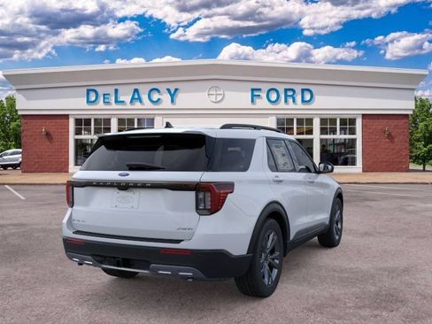 New 2026 Ford Explorer Active w/ Active Comfort Package AWD/4WD image 8