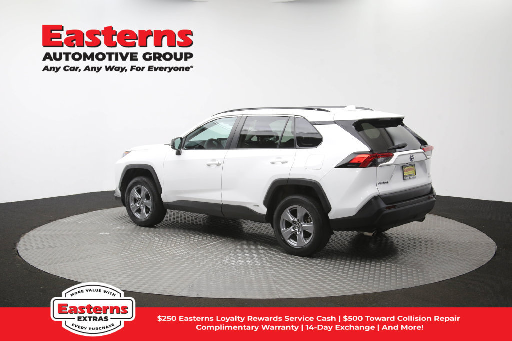 Used 2022 Toyota RAV4 LE AWD/4WD image 65