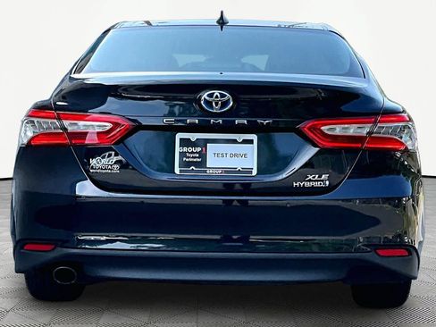 Certified 2018 Toyota Camry XLE w/ Audio Package FWD image 5