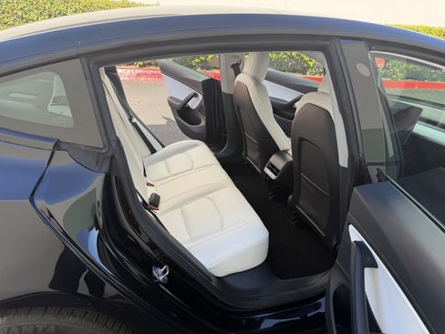 Used 2021 Tesla Model 3 Long Range AWD/4WD image 13