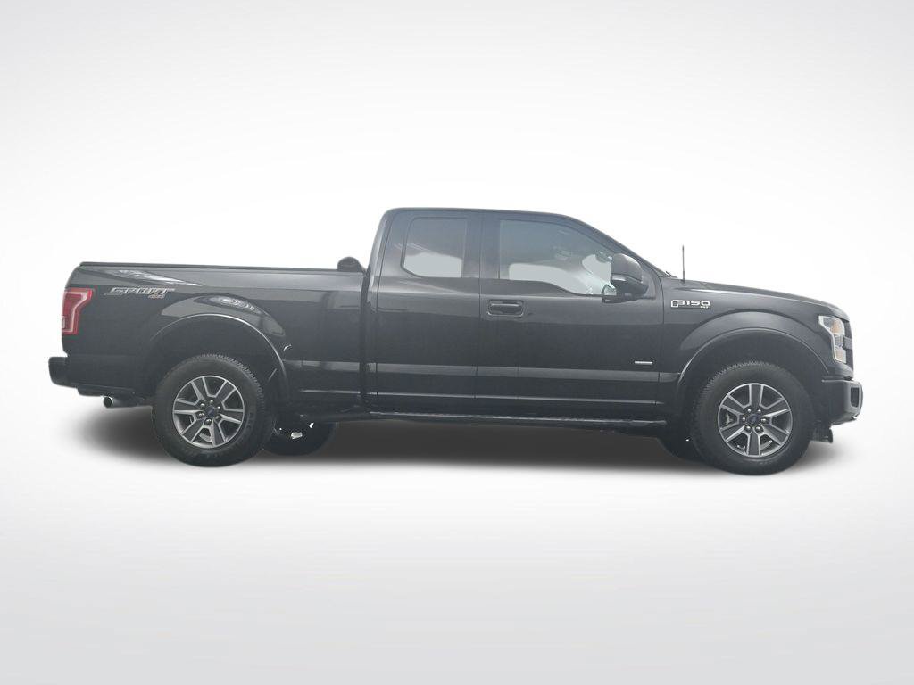 Used 2017 Ford F150 XLT w/ Equipment Group 302A Luxury AWD/4WD image 36