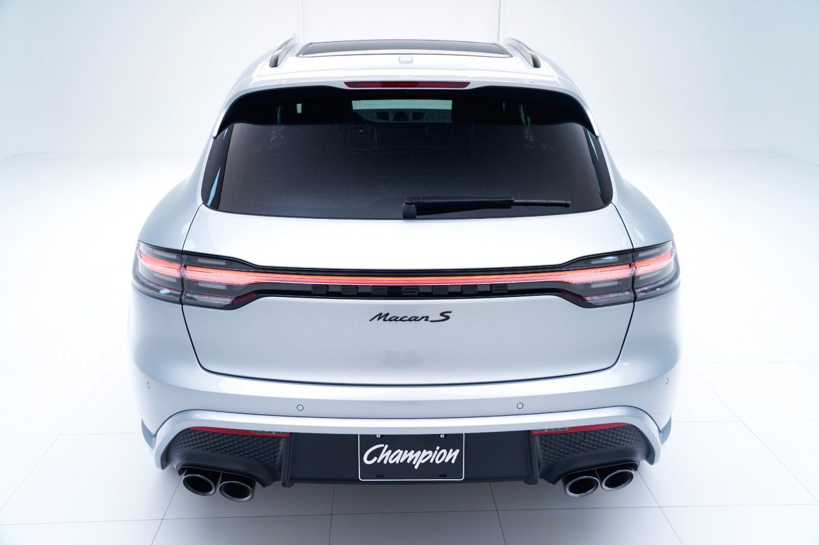 Used 2026 Porsche Macan S AWD/4WD image 10