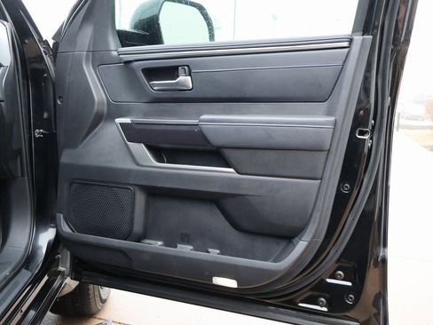 Used 2022 Toyota Tundra Platinum image 10