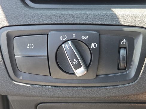 Used 2018 BMW X1 xDrive28i AWD/4WD image 9