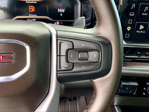 Used 2024 GMC Sierra 1500 SLT image 22