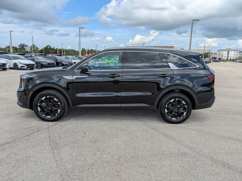 Used 2026 Kia Sorento S AWD/4WD image 7