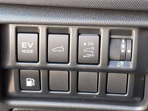 Used 2025 Subaru Forester Touring image 24