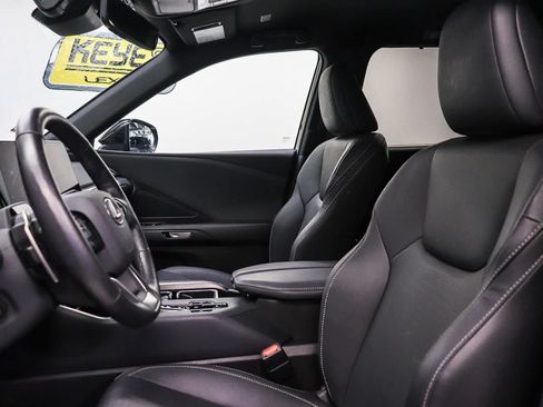 Certified 2025 Lexus TX 350 FWD w/ Convenience Package image 17