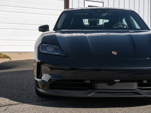 Used 2025 Porsche Taycan 4S image 11