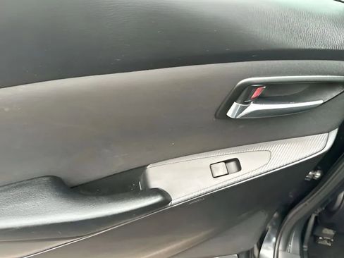 Used 2016 Scion iA image 32