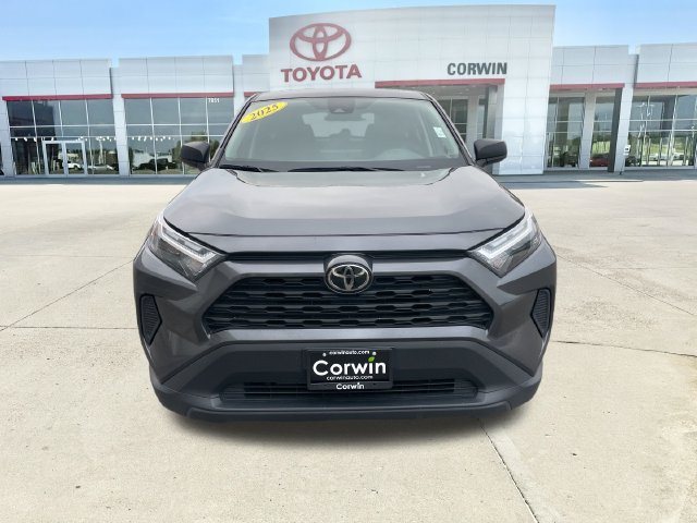 Used 2025 Toyota RAV4 LE AWD/4WD image 8