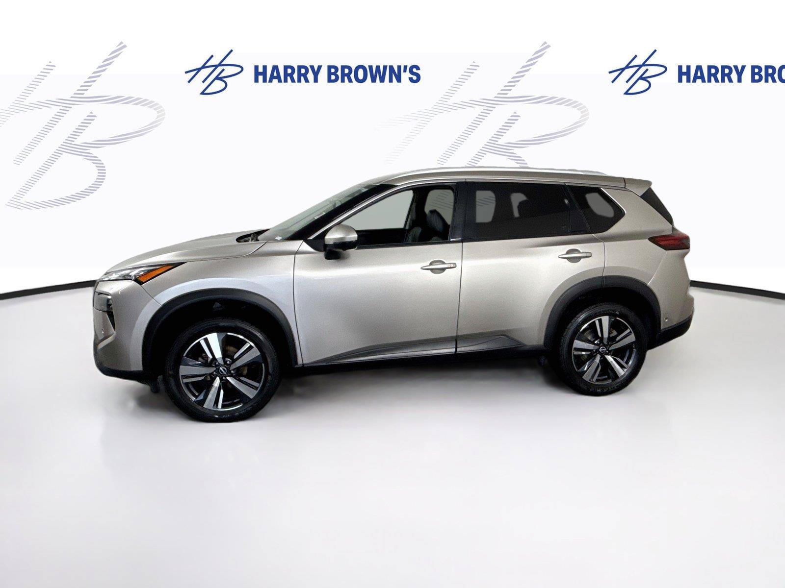 Used 2024 Nissan Rogue SL AWD/4WD image 28