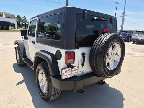 Used 2014 Jeep Wrangler Sport w/ Quick Order Package 24S AWD/4WD image 8