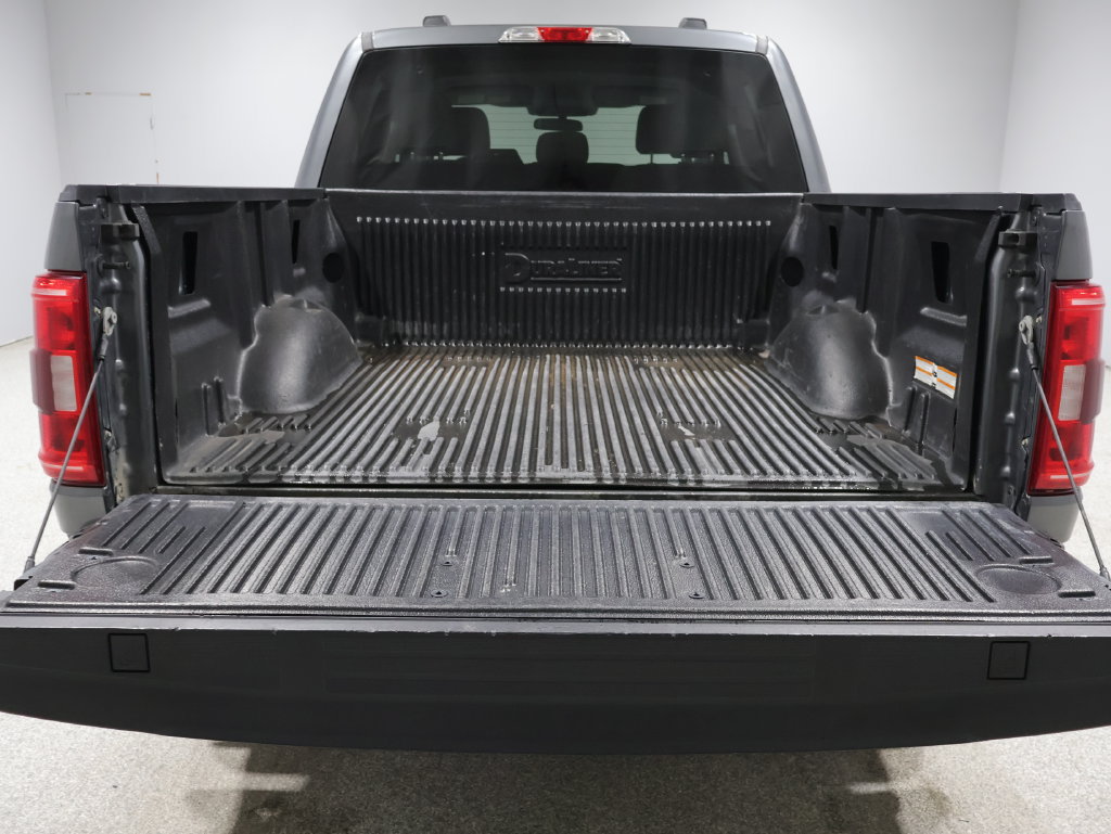 Used 2023 Ford F150 XLT AWD/4WD image 4
