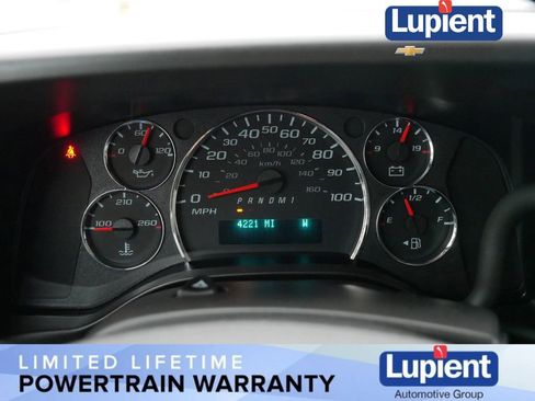 Used 2025 Chevrolet Express 3500 LT w/ LT Preferred Equipment Group image 26